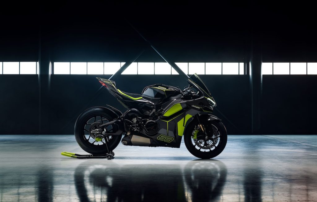 Ducati Panigale V4 Lamborghini clubforman.com 13