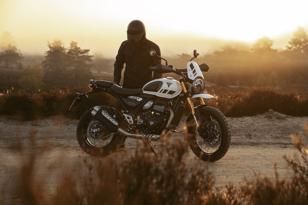Triumph Scrambler 400 XC clubforman.com 2