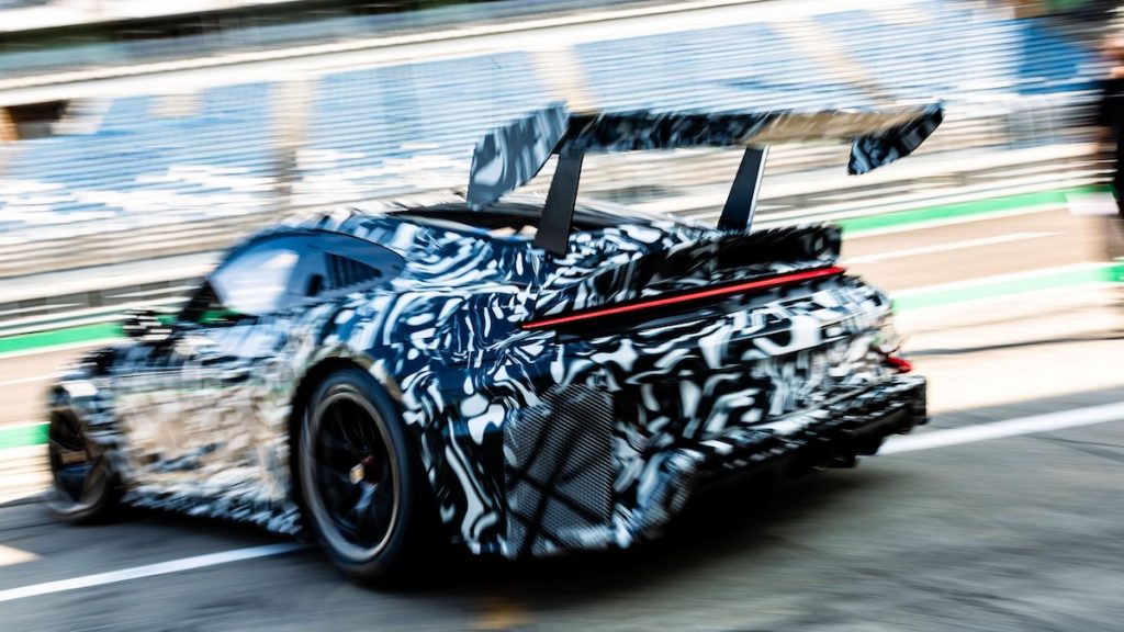 porsche 911 cup race car