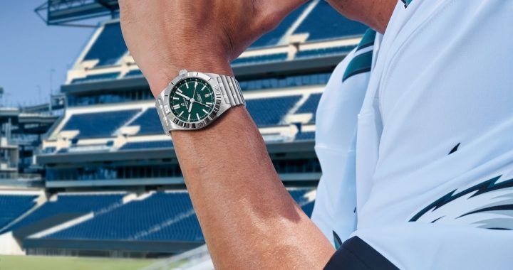 Breitling NFL Official Timepieces Huddle Up