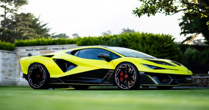 Lamborghini Fenomeno Stuns at Pebble Beach in Giallo Glory