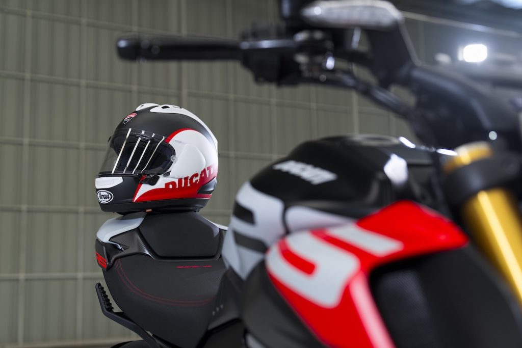 Ducati Diavel V4 RS