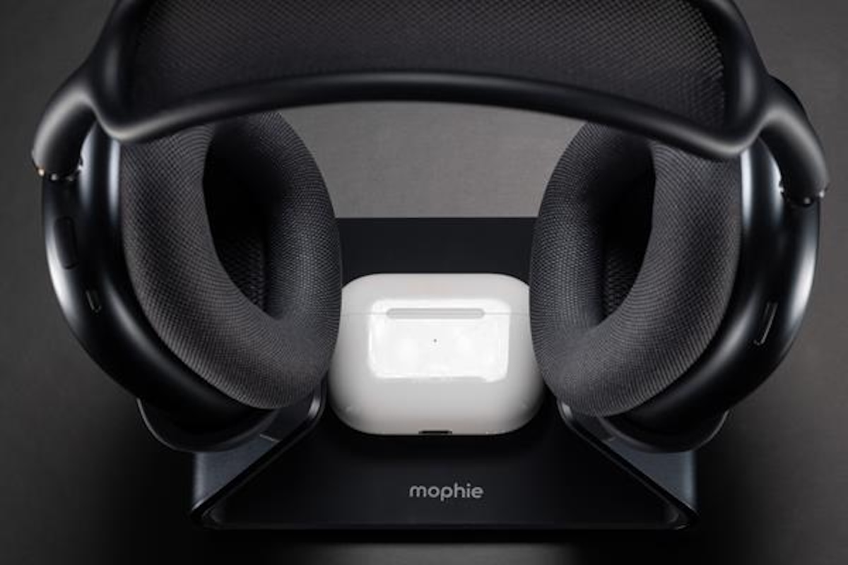Mophie Max Headphone Charging Stand