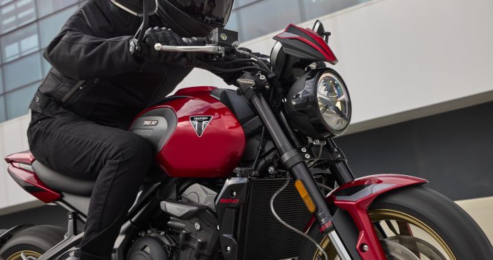 Triumph Trident 800: Middleweight Muscle, British Swagger