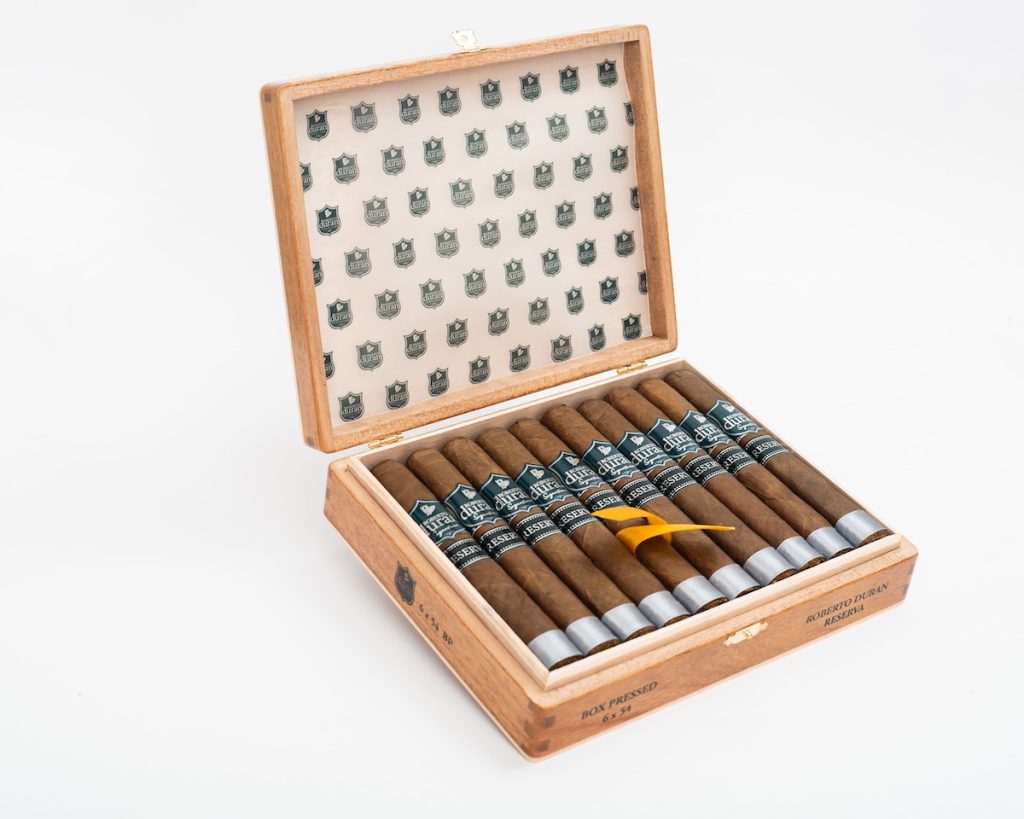 Roberto Duran Reserva Cigars