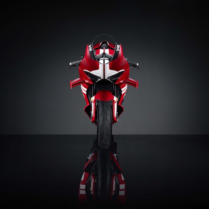 Superleggera V4 Centenario clubforman.com1