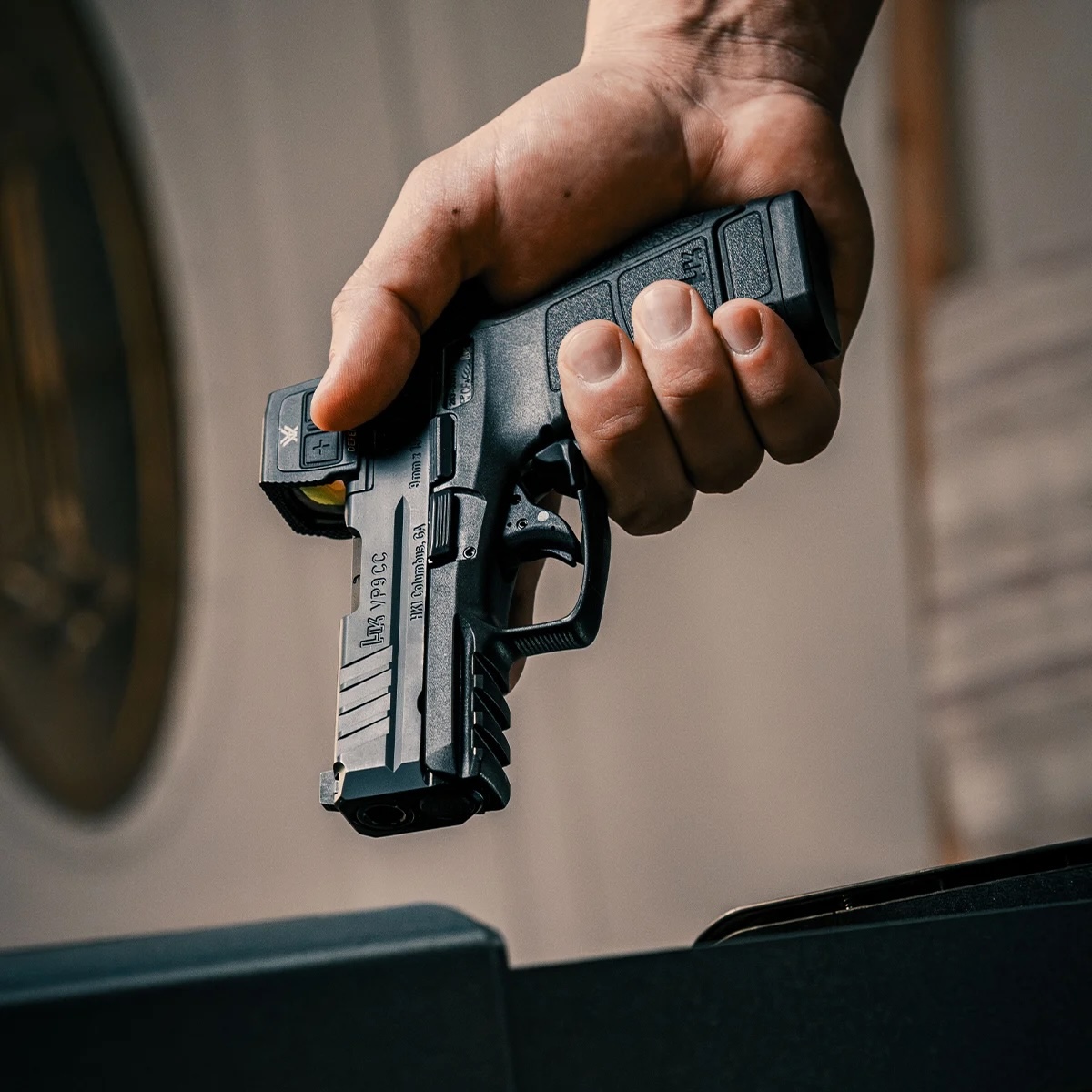 HK VP9CC