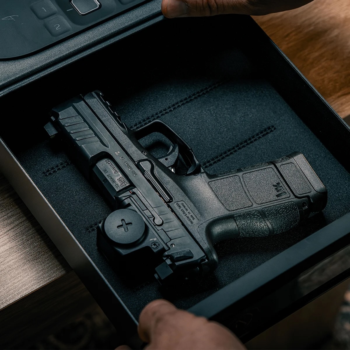 HK VP9CC